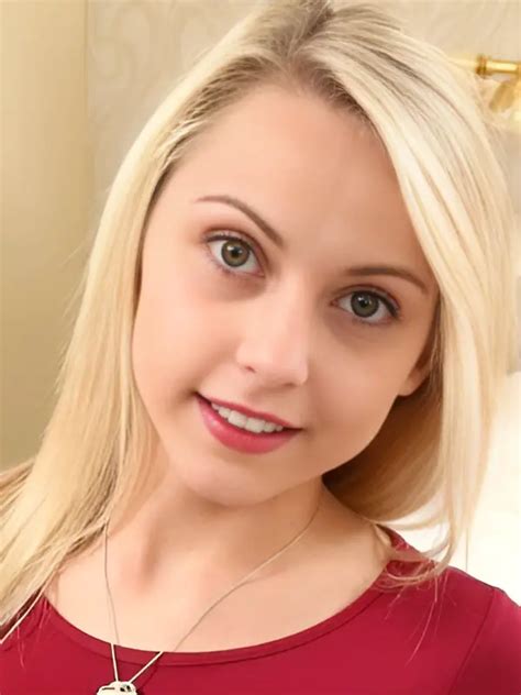 Chloe Toy (Actress) Age, Height, Weight, Biography, Videos, .